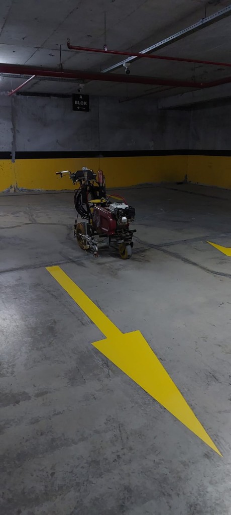 Kapalı Otopark Çizgi ve Yönlendirme Uygulaması - 2
